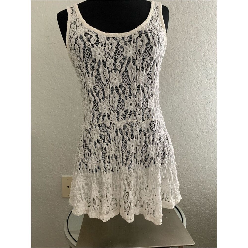 Lovely 153 White Floral Lace Tank Top Size M-L